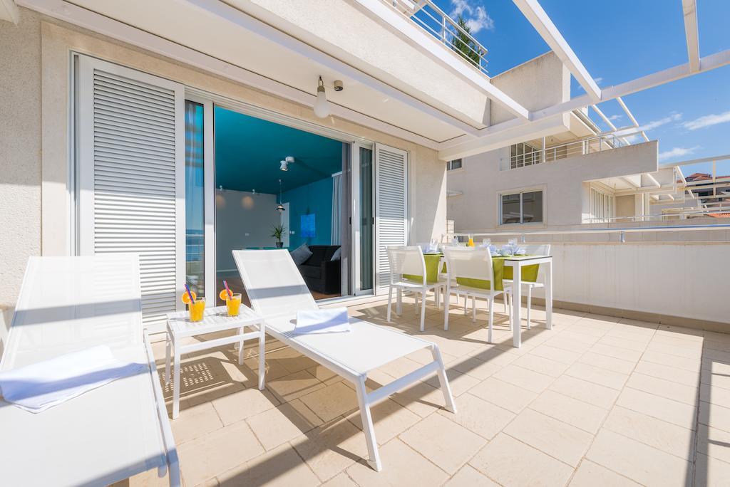 Apartments Villa Azzurra Bol Room photo