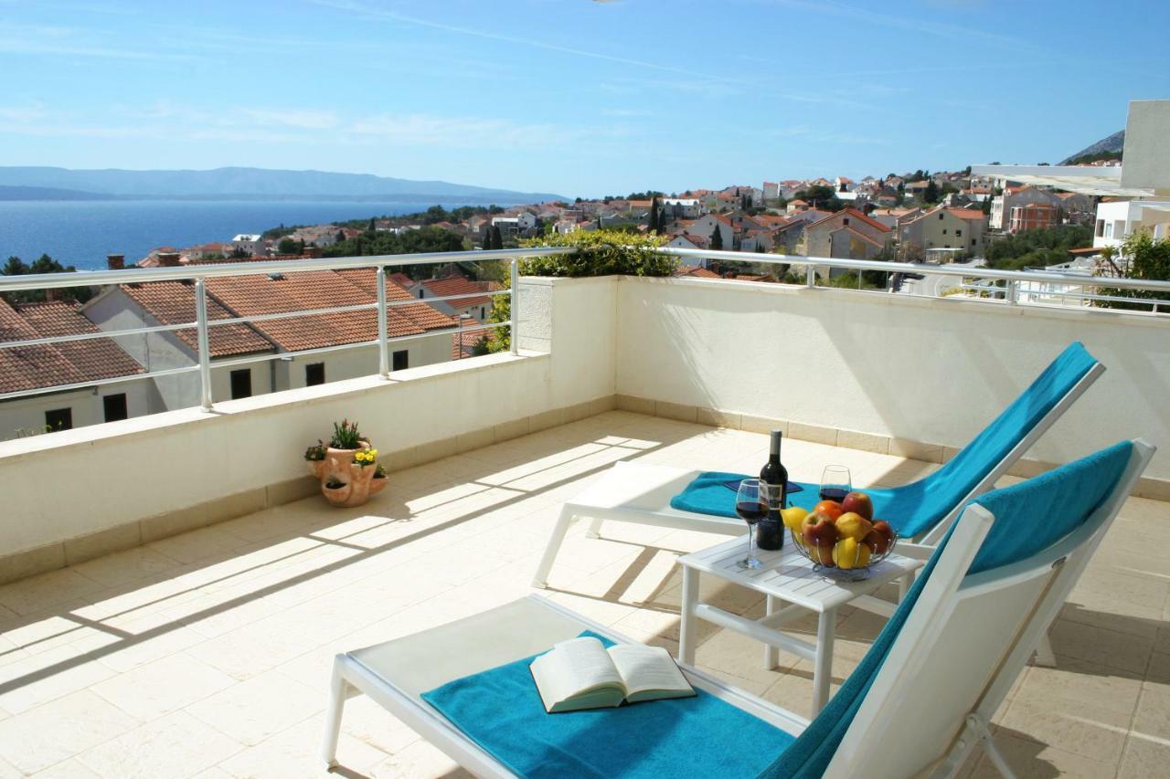 Apartments Villa Azzurra Bol Exterior photo