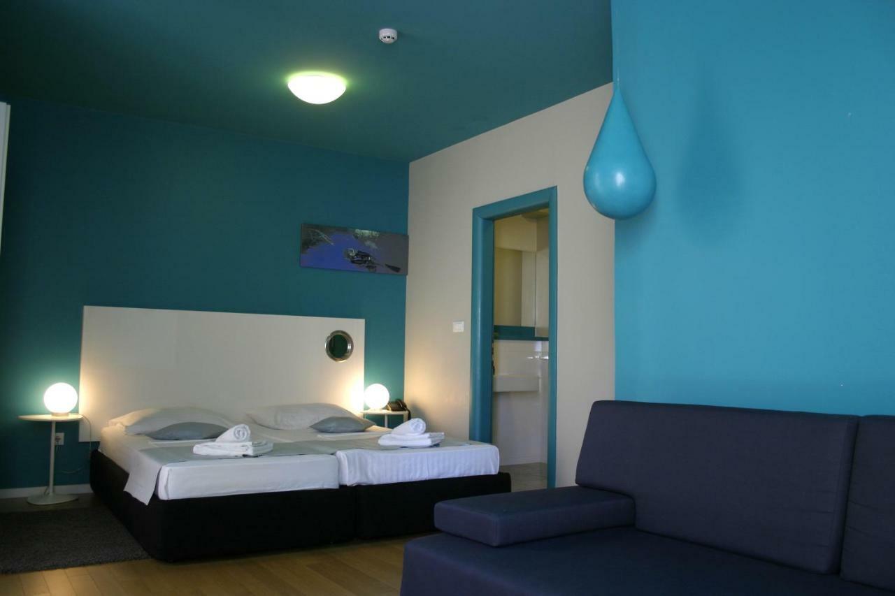 Apartments Villa Azzurra Bol Exterior photo